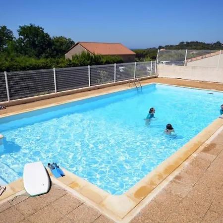 Studio 30m2 Sur La Presqu'ile De Giens Dans Privee Avec Piscine
